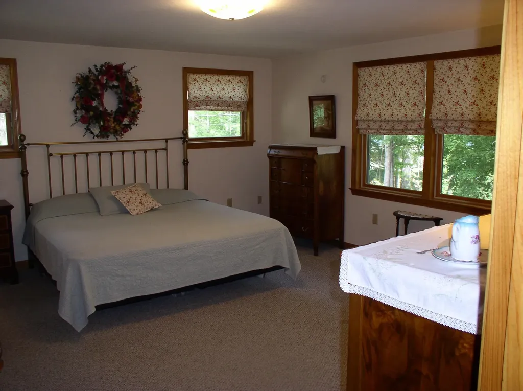 42 Leeward Shores Road Moultonborough NH 03254