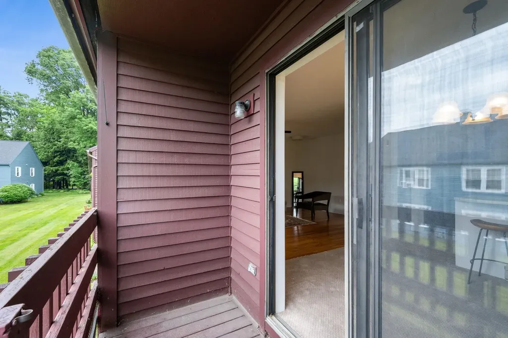 140 North Twin Oaks Terrace South Burlington VT 05403