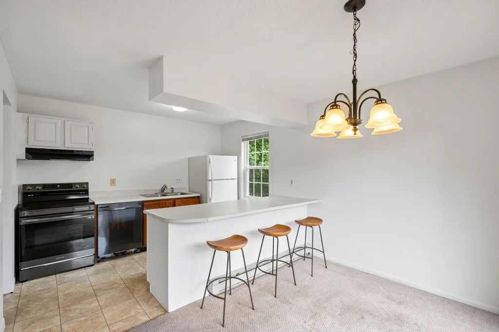 140 North Twin Oaks Terrace South Burlington VT 05403