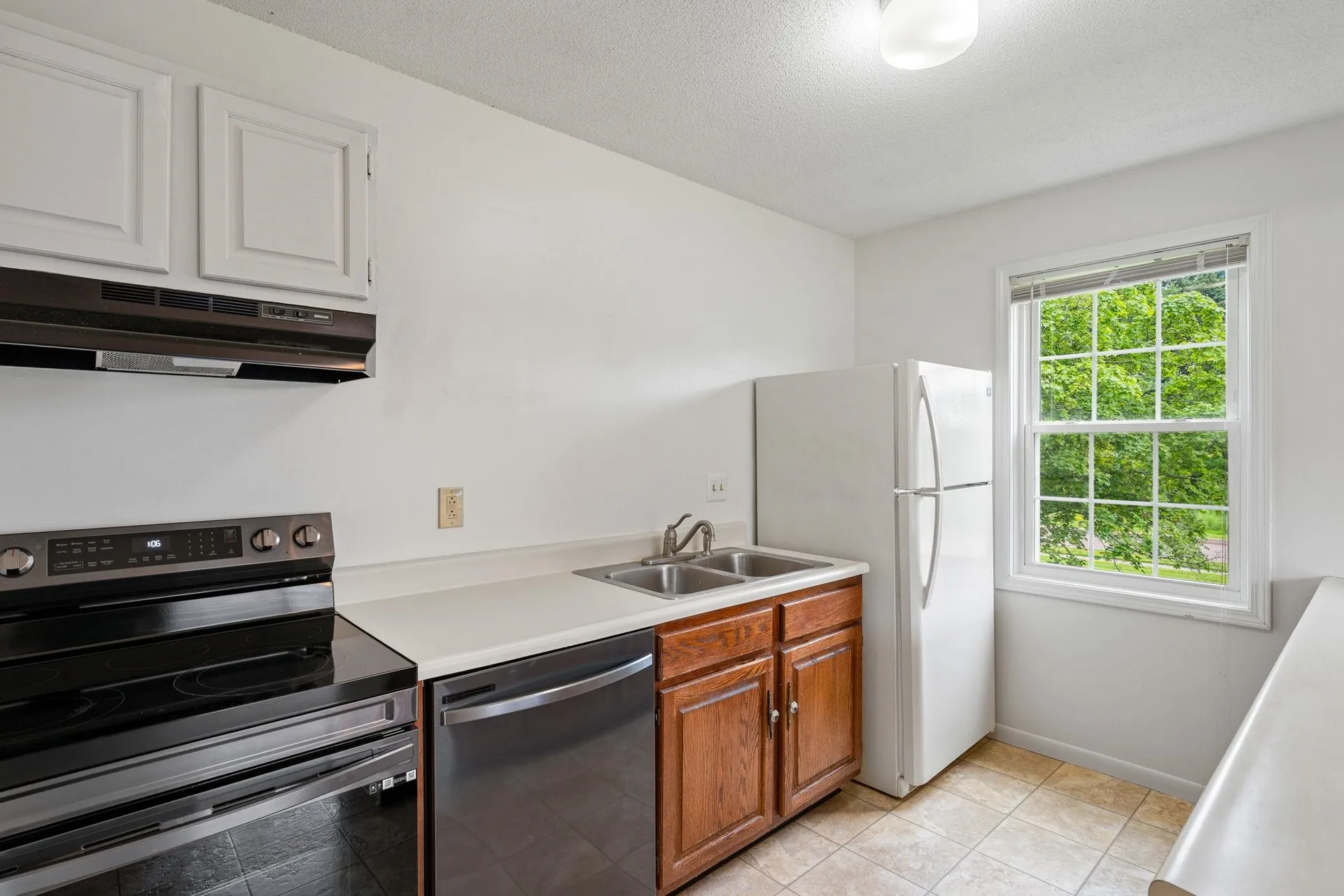 140 North Twin Oaks Terrace South Burlington VT 05403