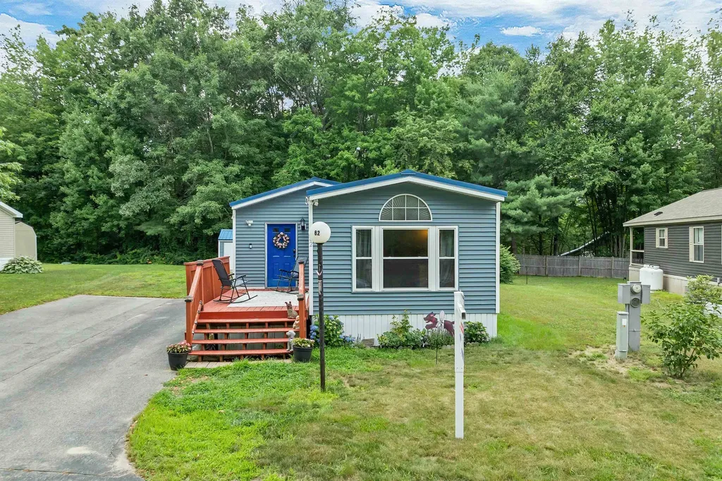 82 Gooseberry Circle Rochester NH 03867