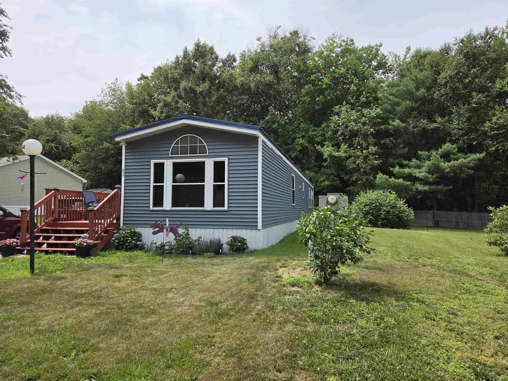 82 Gooseberry Circle Rochester NH 03867