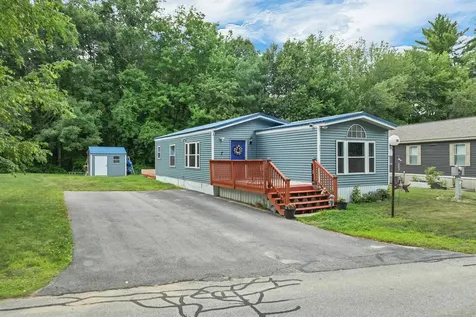 82 Gooseberry Circle Rochester NH 03867