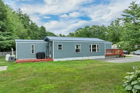 82 Gooseberry Circle Rochester NH 03867