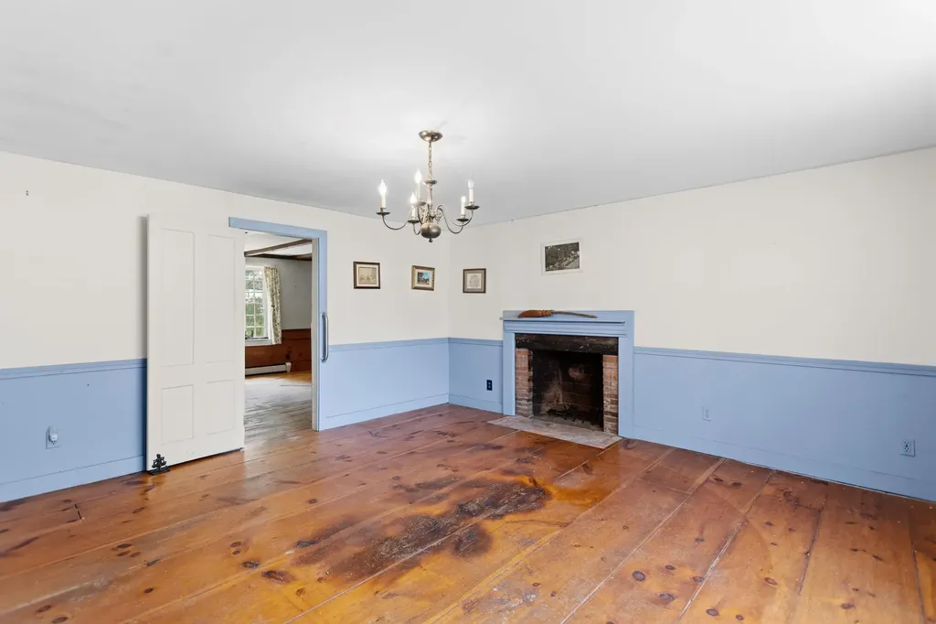 110 Westport Village Road Swanzey NH 03446