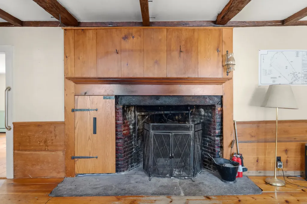 110 Westport Village Road Swanzey NH 03446