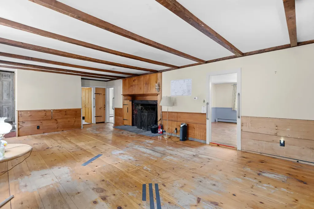 110 Westport Village Road Swanzey NH 03446