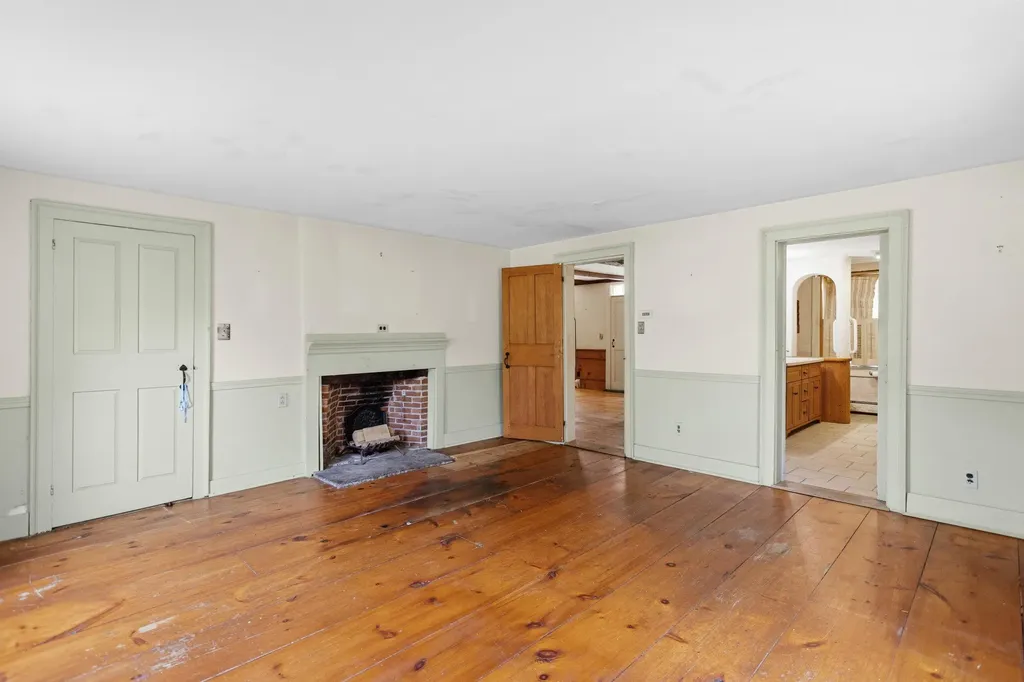 110 Westport Village Road Swanzey NH 03446