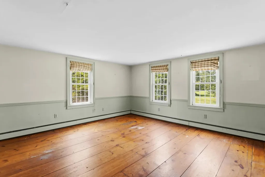 110 Westport Village Road Swanzey NH 03446