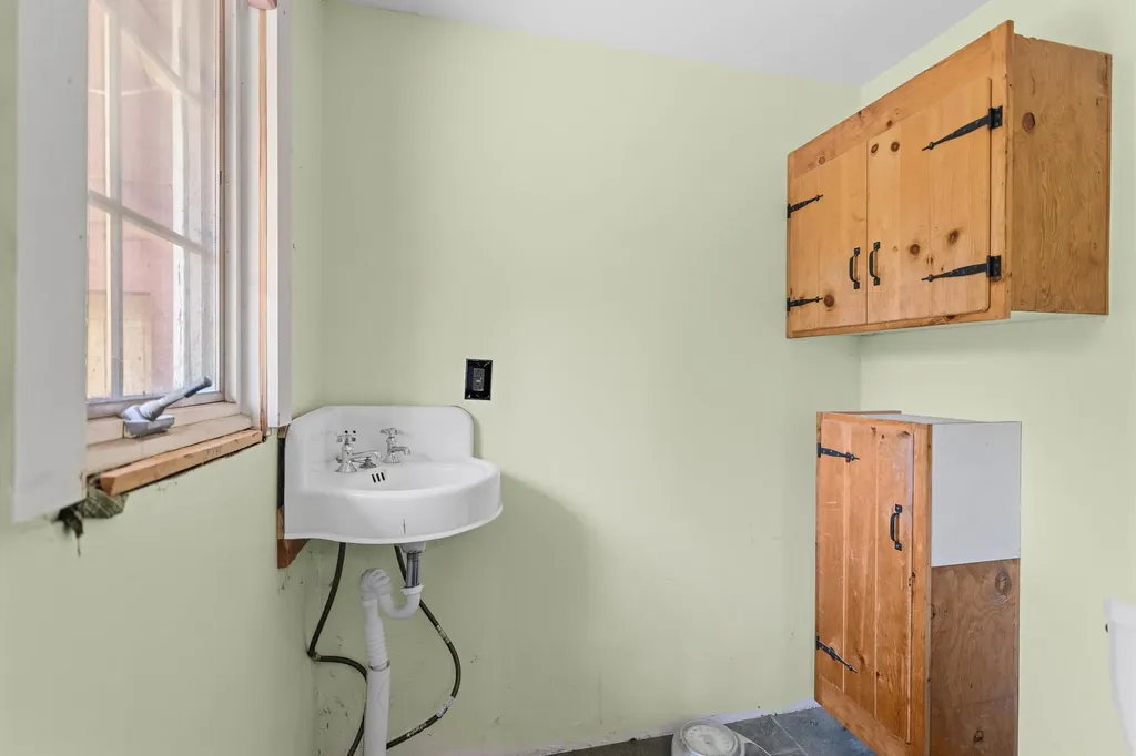 110 Westport Village Road Swanzey NH 03446
