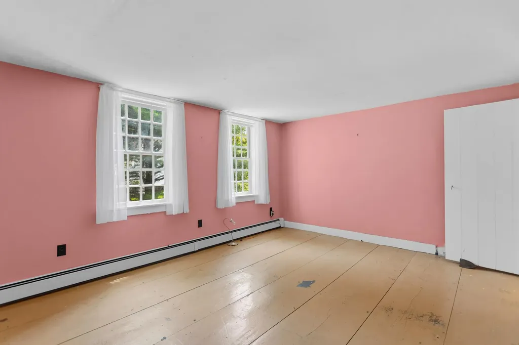 110 Westport Village Road Swanzey NH 03446