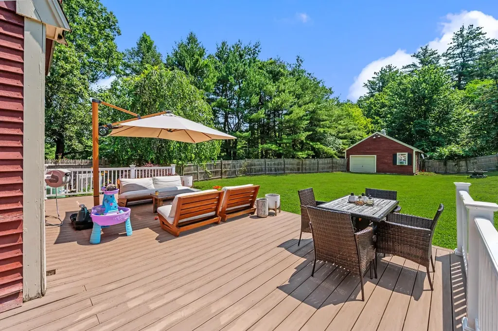 122 Fordway Extension Derry NH 03038