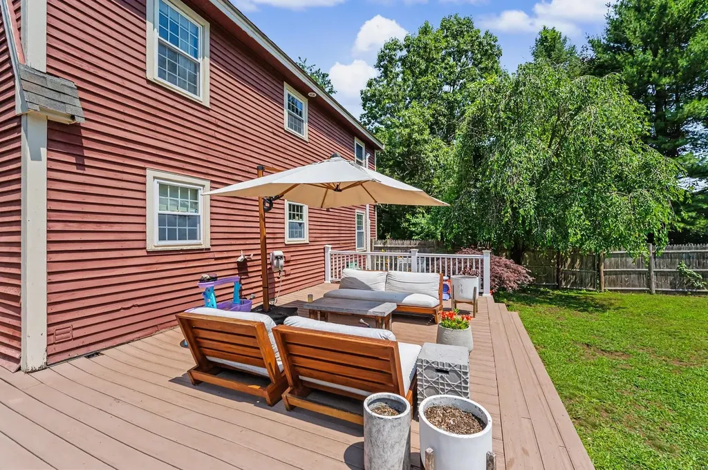 122 Fordway Extension Derry NH 03038