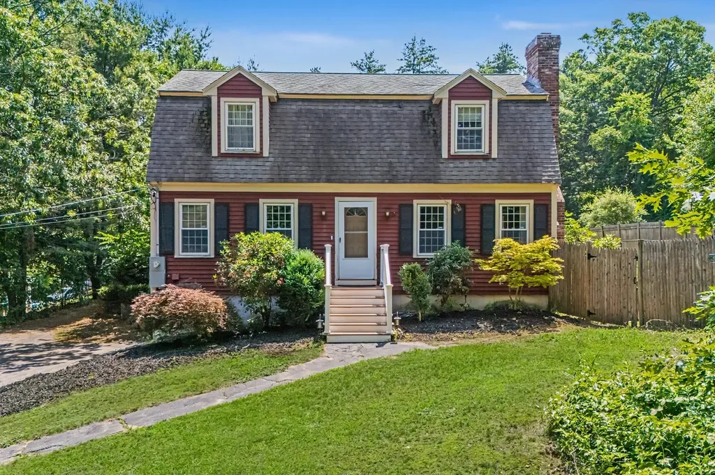 122 Fordway Extension Derry NH 03038