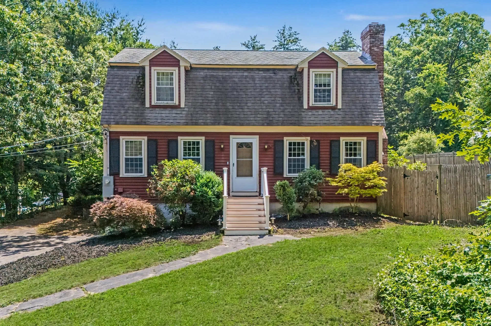 122 Fordway Extension Derry NH 03038