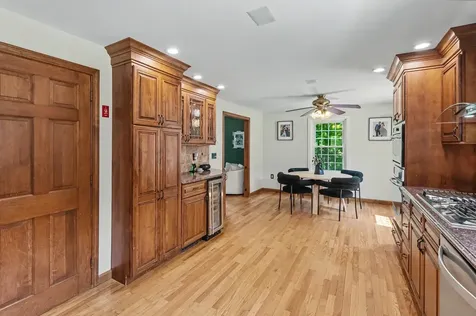 122 Fordway Extension Derry NH 03038