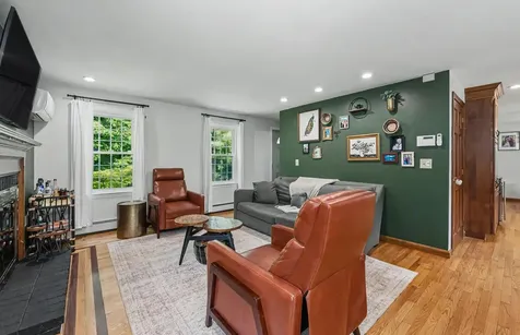 122 Fordway Extension Derry NH 03038