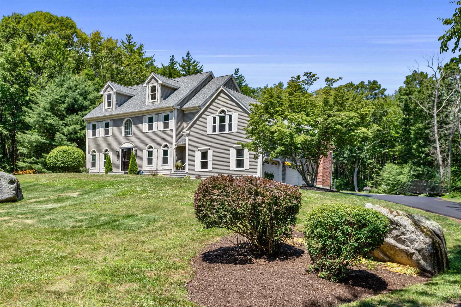 21 Bear Path Hampton NH 03842
