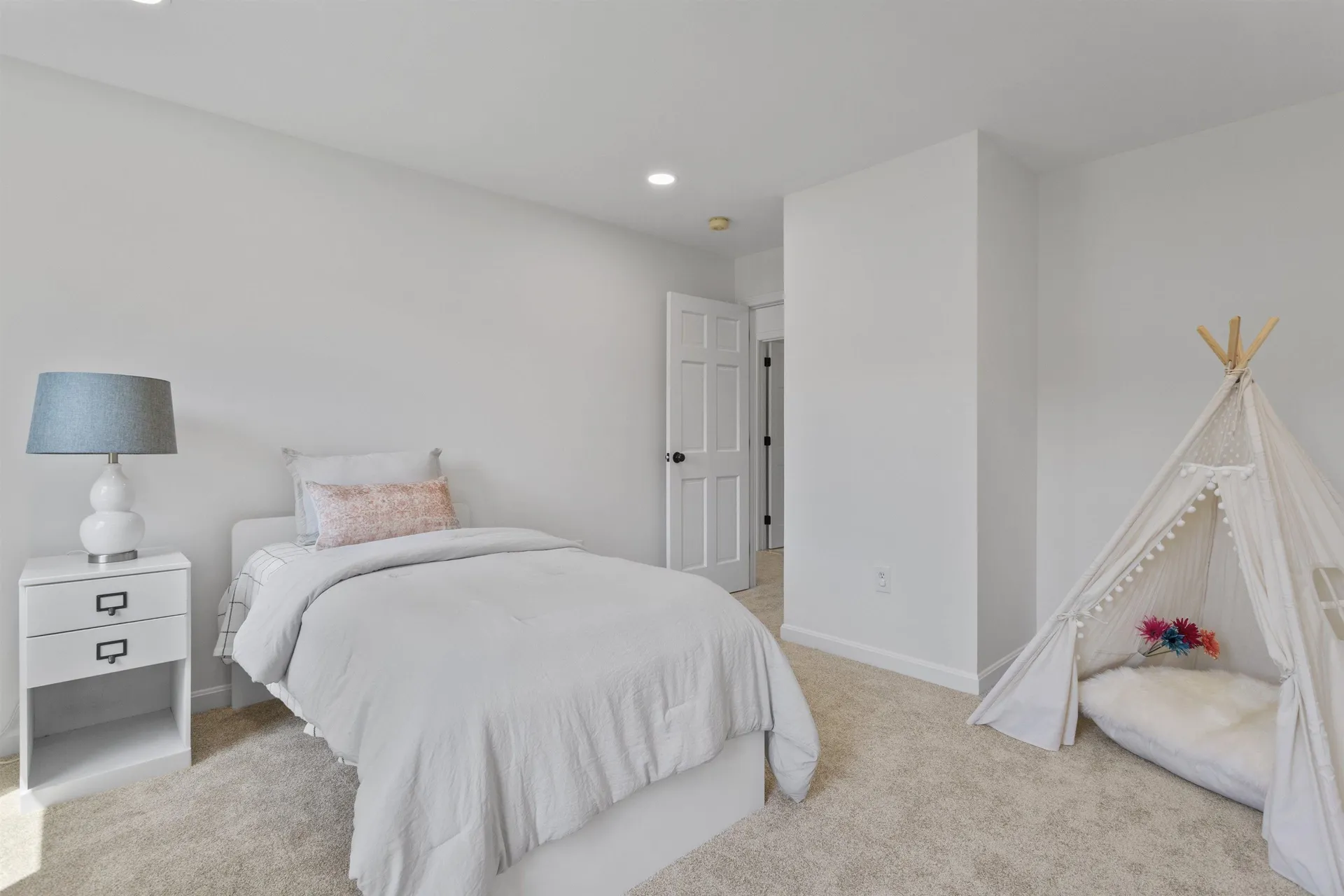 21 Bear Path Hampton NH 03842