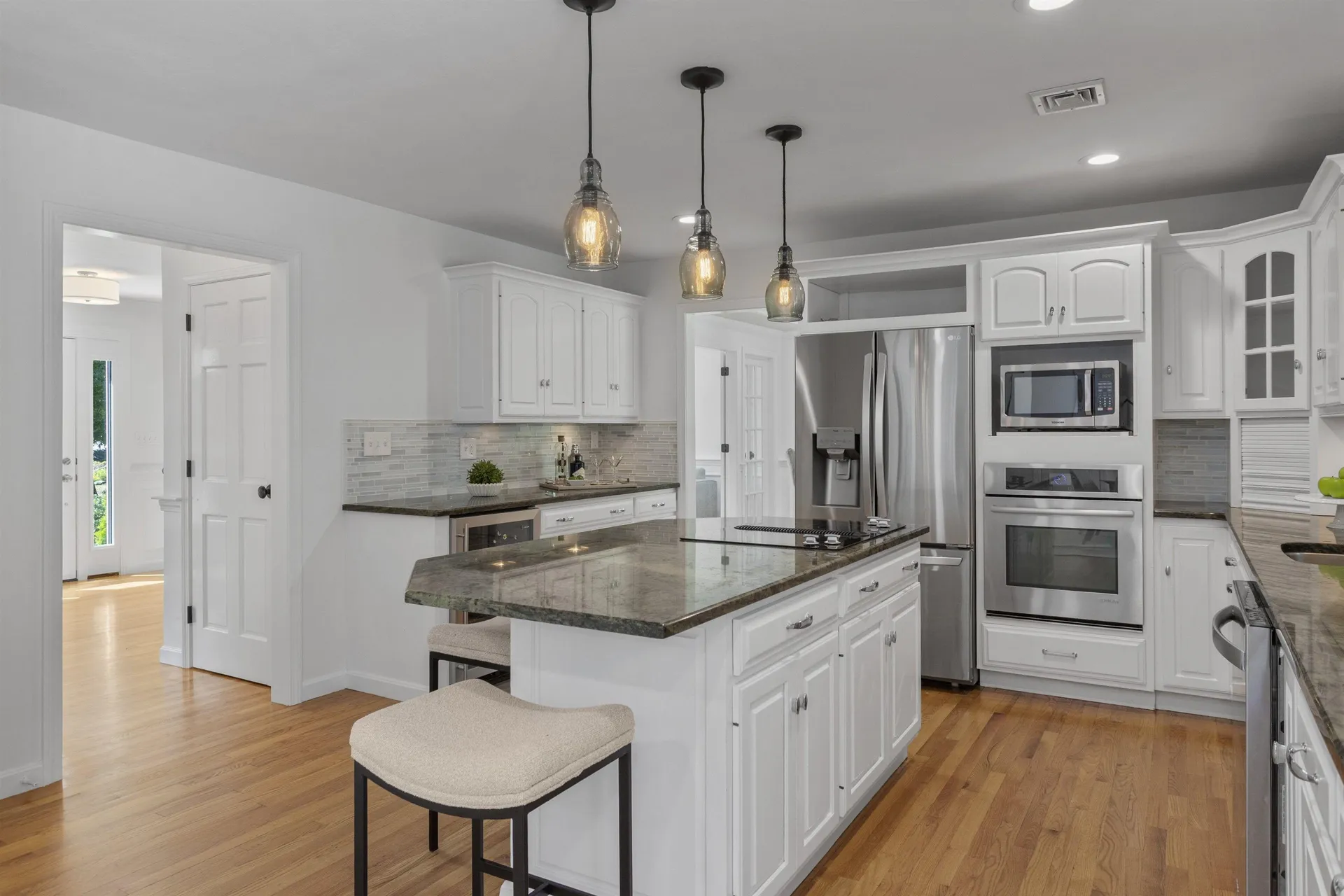 21 Bear Path Hampton NH 03842