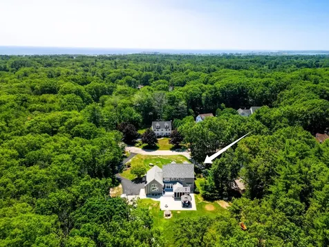 21 Bear Path Hampton NH 03842
