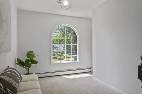 21 Bear Path Hampton NH 03842