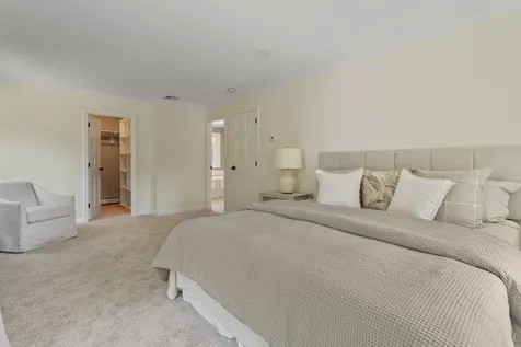 21 Bear Path Hampton NH 03842