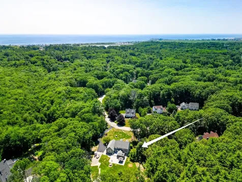 21 Bear Path Hampton NH 03842