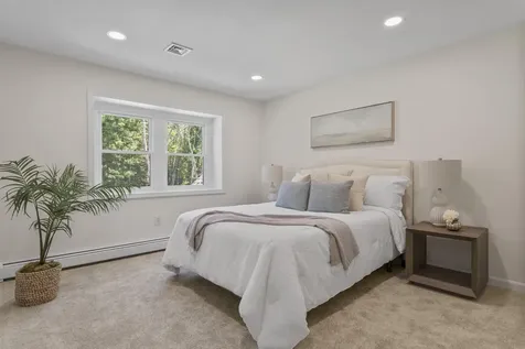 21 Bear Path Hampton NH 03842