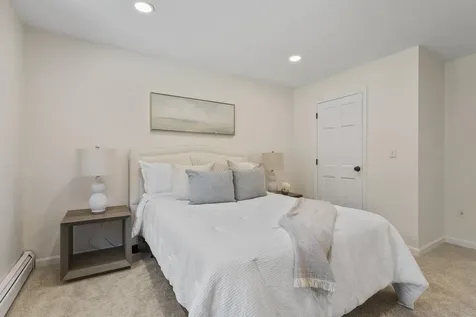 21 Bear Path Hampton NH 03842