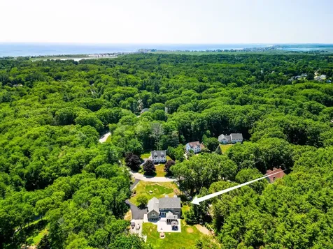 21 Bear Path Hampton NH 03842