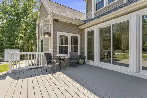 21 Bear Path Hampton NH 03842