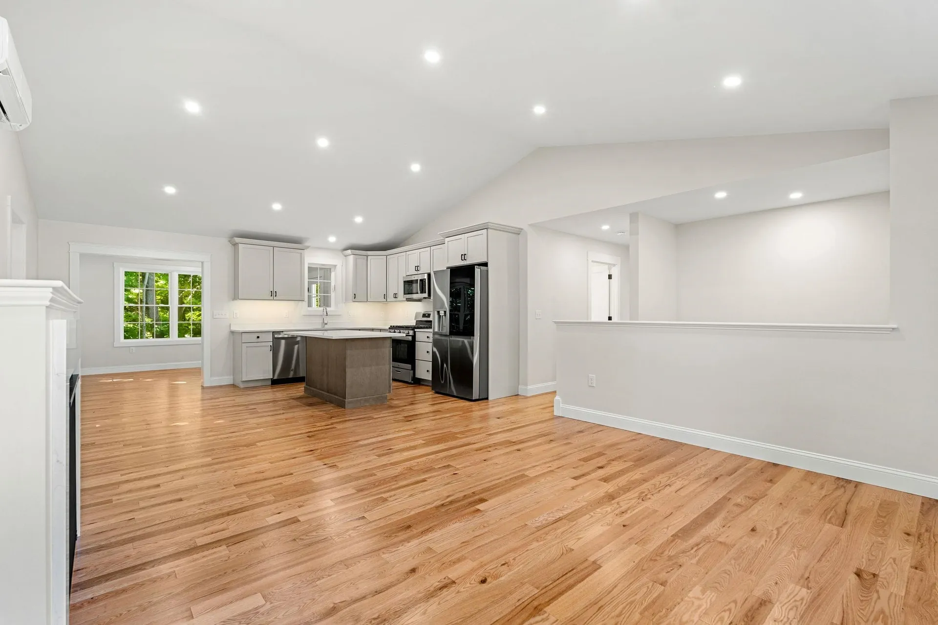 15 Bartlett Street Epping NH 03042