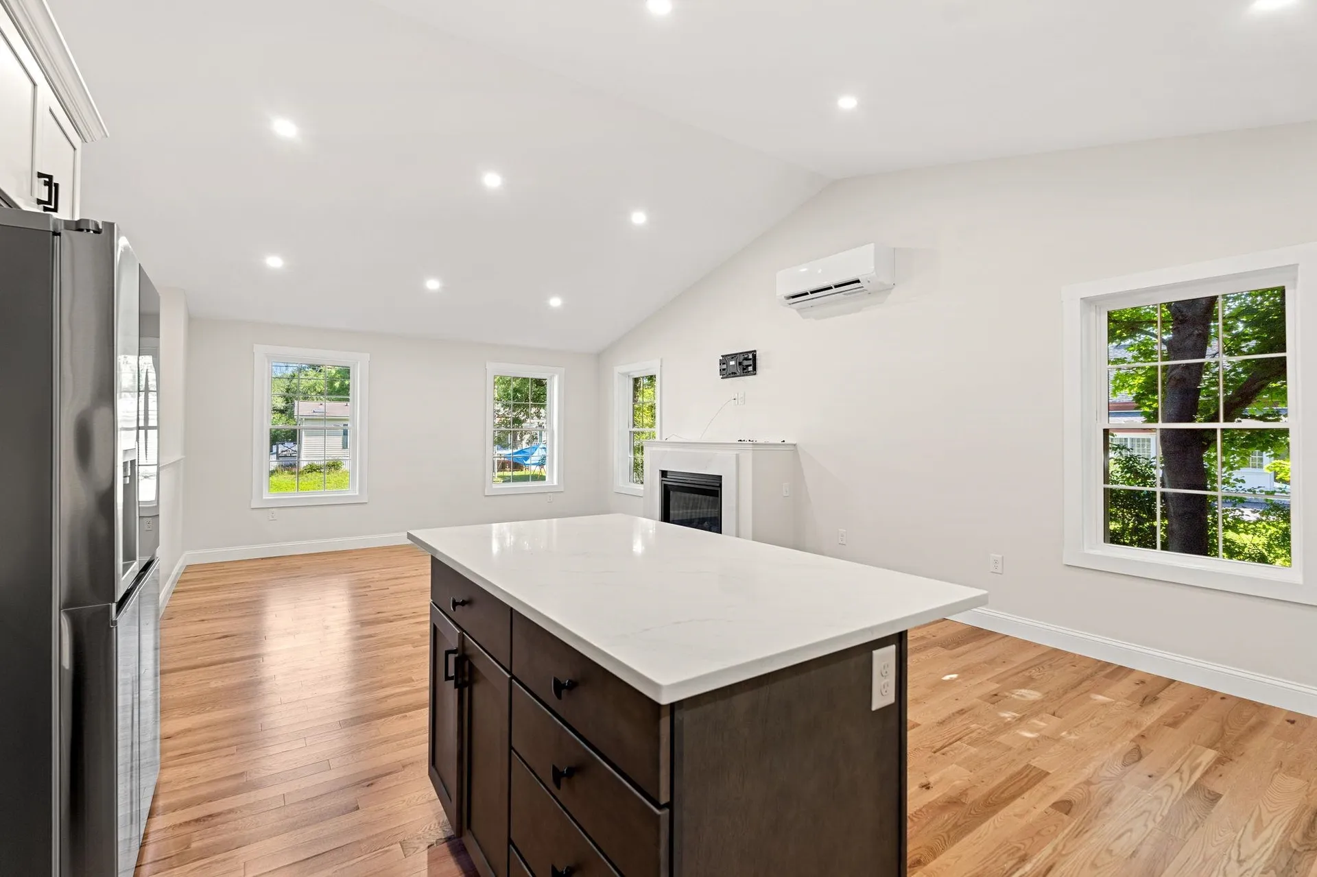 15 Bartlett Street Epping NH 03042