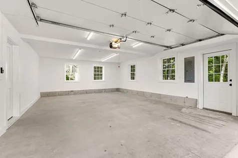 15 Bartlett Street Epping NH 03042