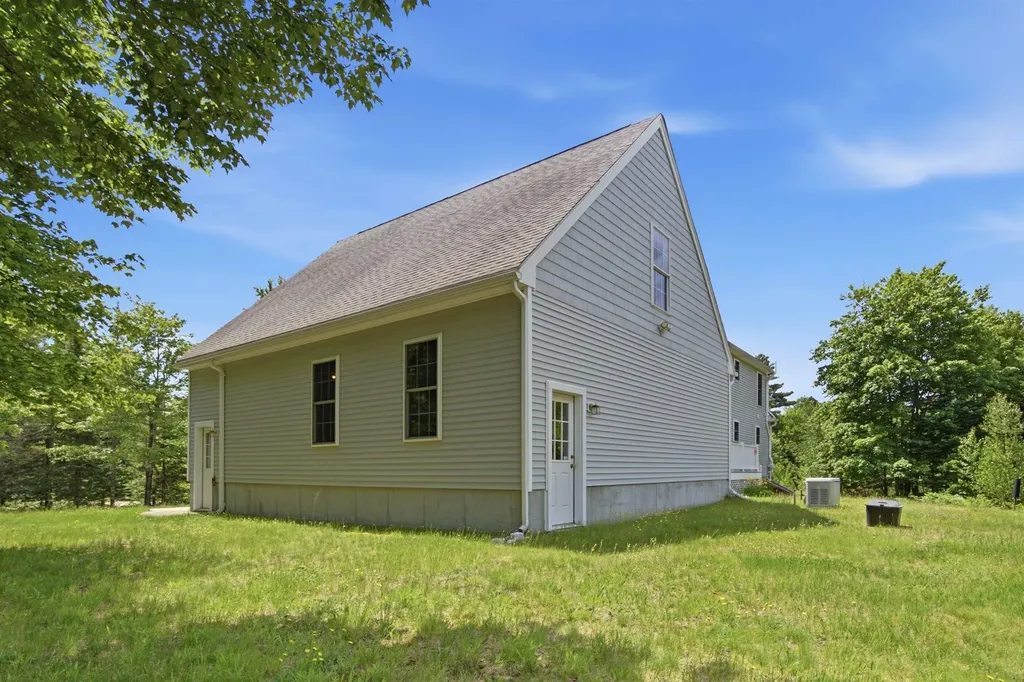 48 Adams Way Middleton NH 03887