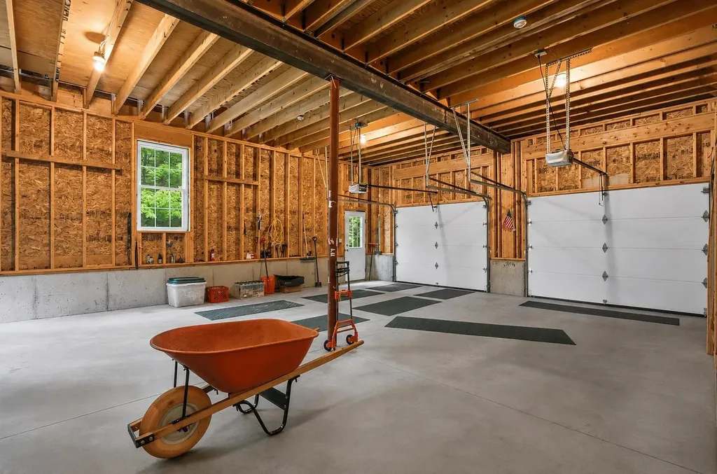 48 Adams Way Middleton NH 03887