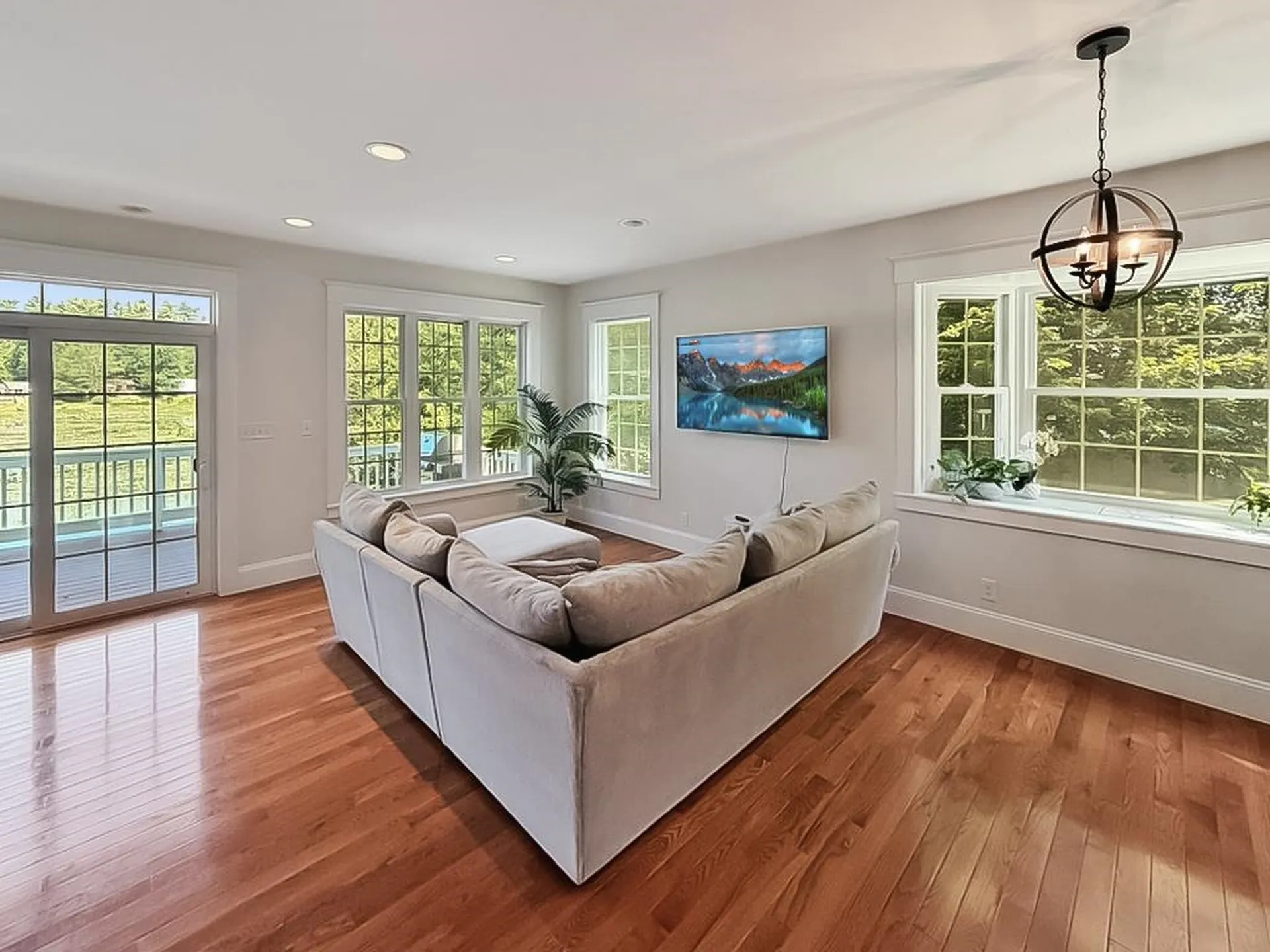 8 Dulcies Point Road Kingston NH 03848