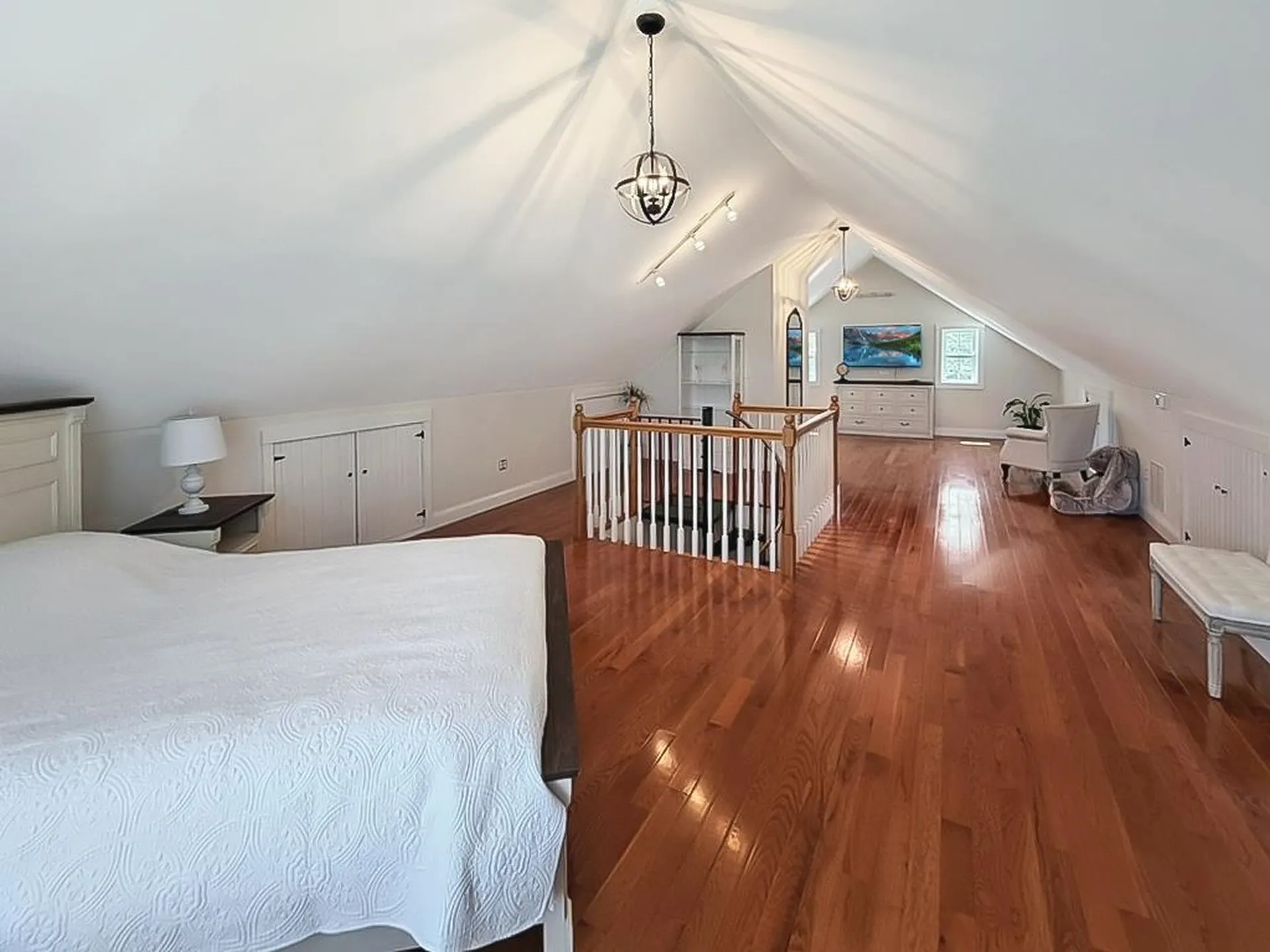 8 Dulcies Point Road Kingston NH 03848