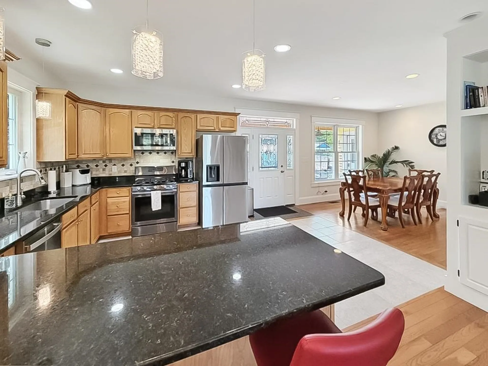 8 Dulcies Point Road Kingston NH 03848