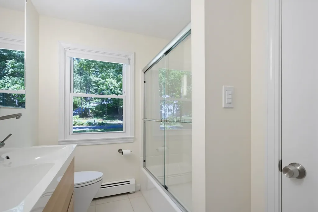 58 Cottage Road Kensington NH 03833