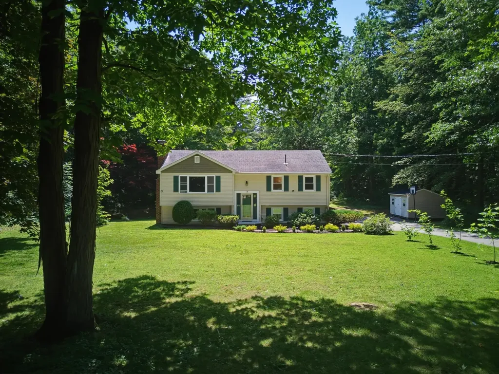 58 Cottage Road Kensington NH 03833