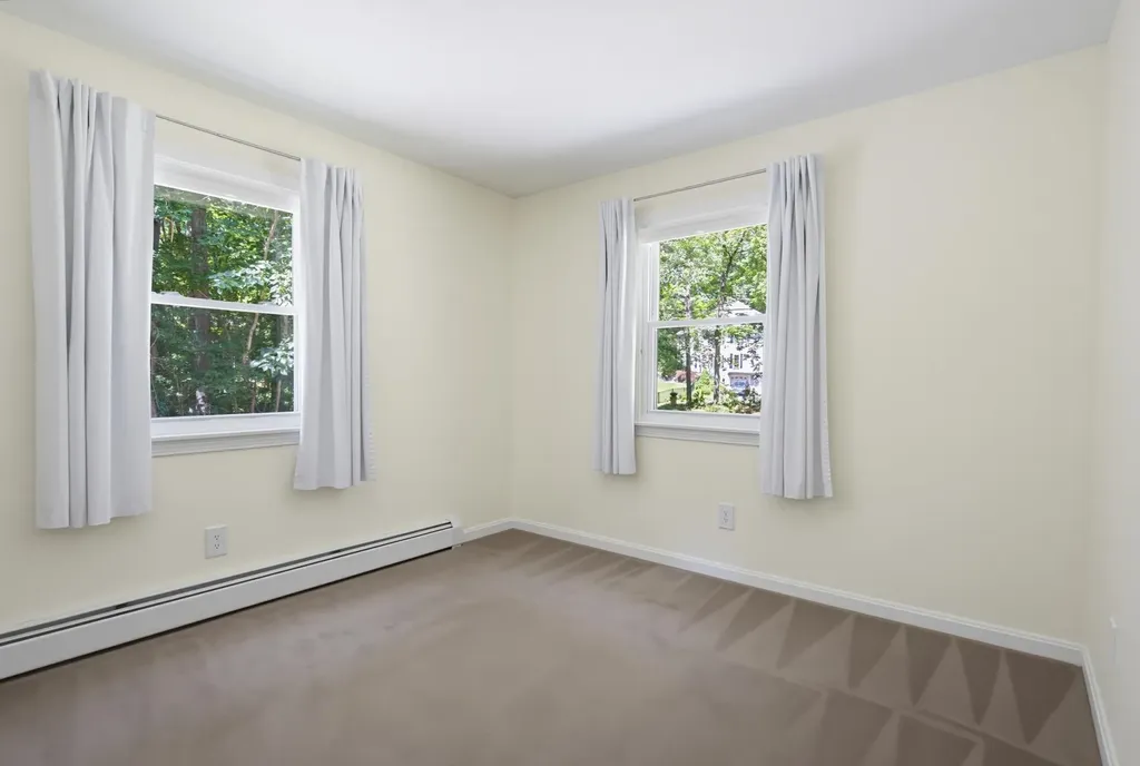 58 Cottage Road Kensington NH 03833