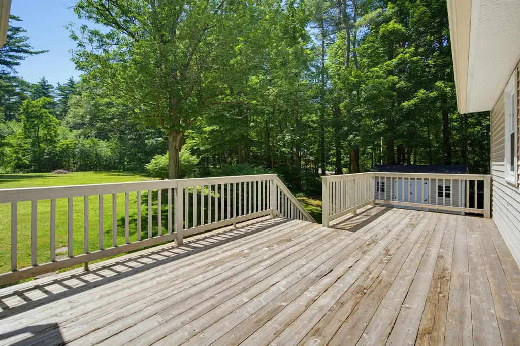58 Cottage Road Kensington NH 03833