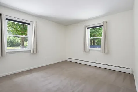 58 Cottage Road Kensington NH 03833