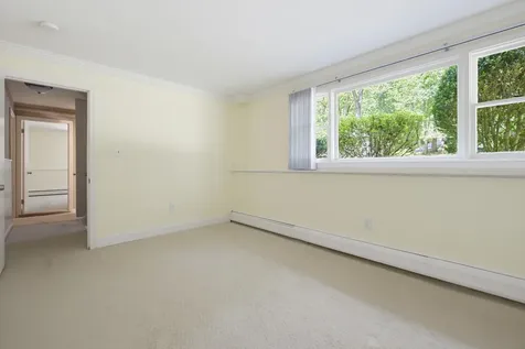 58 Cottage Road Kensington NH 03833