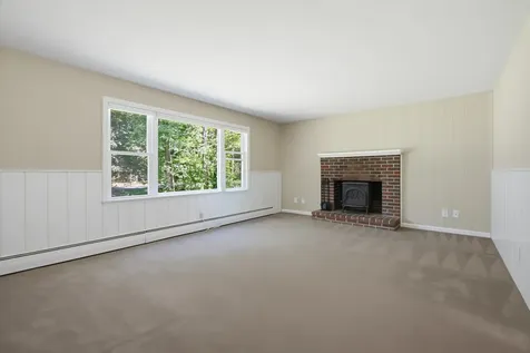 58 Cottage Road Kensington NH 03833