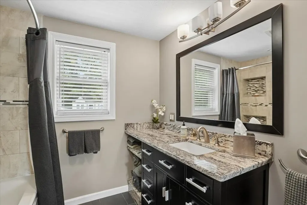 325 Wellington Hill Road Manchester NH 03104