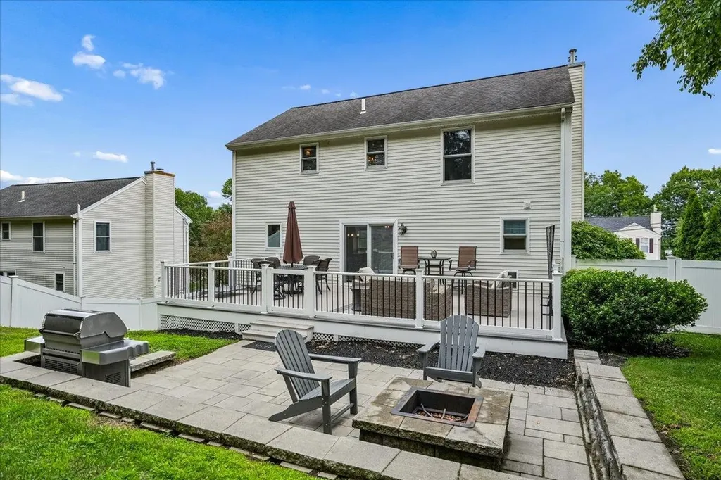 325 Wellington Hill Road Manchester NH 03104