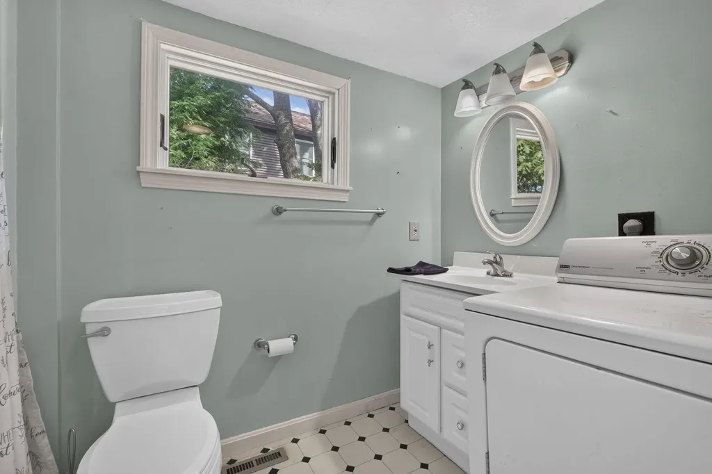 56 Beaver Lake Avenue Derry NH 03038